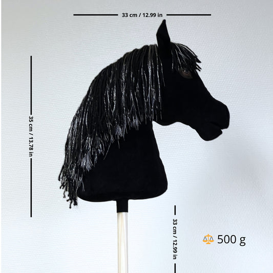 Hobby horse Silvermoon size chart – 63–65 cm stick horse with black head and silver mane.